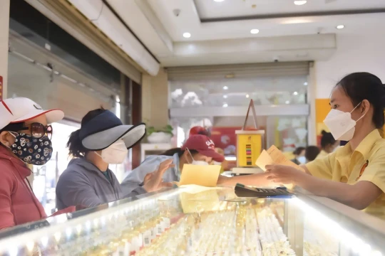 Giá vàng hôm nay 5/11/2025: Bảng giá vàng ACB SJC BTMC PNJ, vàng nhẫn, vàng thế giới