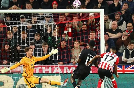 Everton chi 160 triệu bảng vẫn bế tắc ở vị trí số 9