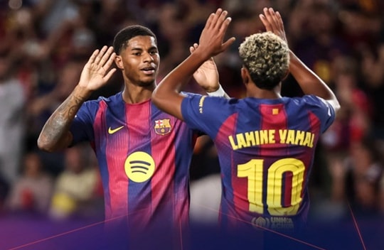 Rashford ấn định thắng 3-1, thăng hoa ở Barcelona