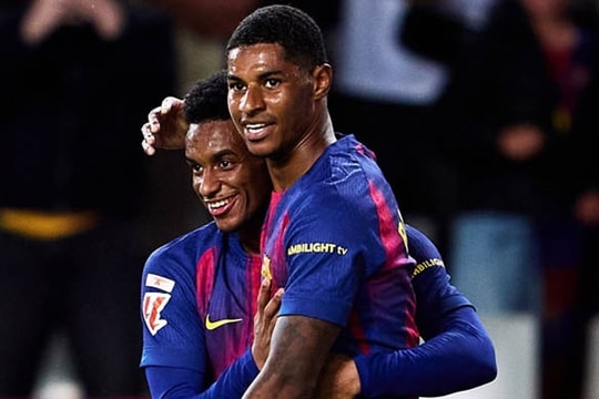 Barcelona tính mua đứt Rashford, Ten Hag ứng viên Wolves