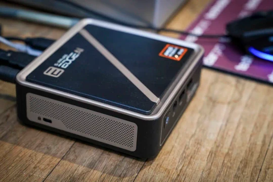 Sapphire Edge AI 370: Giải mã mini PC AI hiệu năng cao