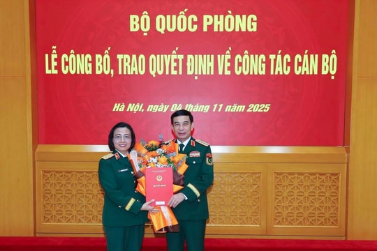 Nữ Trung tướng vừa được thăng hàm là ai?
