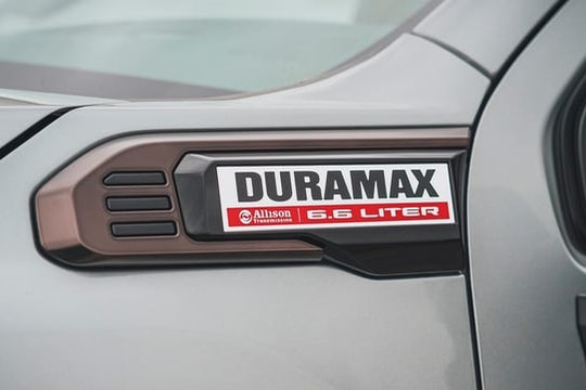 Chevrolet Silverado HD, GMC Sierra HD 2026: GM bỏ Allison