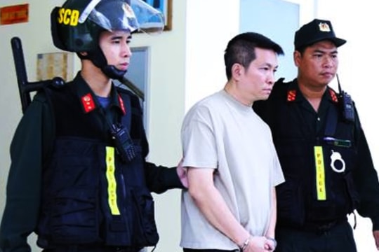 Bắt tạm giam chồng của ca sĩ Đoàn Di Băng