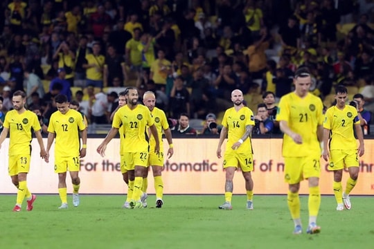 FIFA phạt 350.000 franc Thụy Sĩ, Malaysia mất 7 cầu thủ