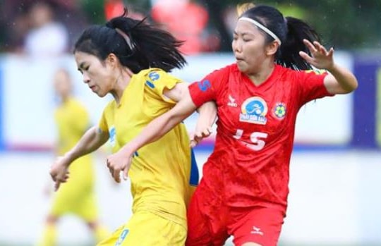 Huỳnh Như ghi bàn, Ninh Bình giữ ngôi đầu V.League