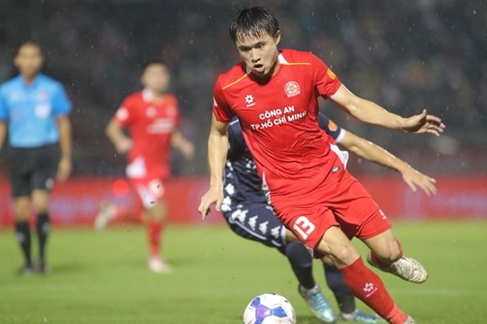 Làn gió mới hàng thủ: HLV Kim Sang-sik gọi Khổng Minh Gia Bảo