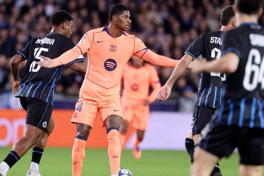 Rashford mờ nhạt trong trận Barcelona 3-3 Club Brugge