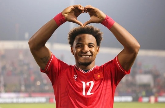 Vì sao HLV Kim Sang-sik gọi lại Xuân Son ở tuyển Việt Nam