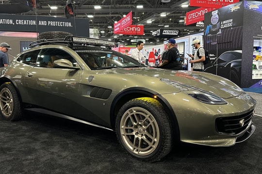 GlasWerks Elevato V12: GTC4Lusso độ địa hình cực đoan