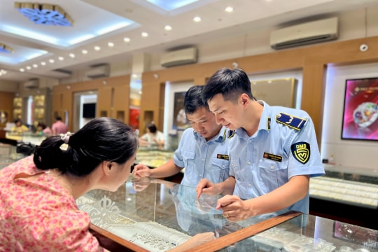 Giá vàng hôm nay 9/11/2025: Bảng giá vàng SJC ACB, vàng nhẫn trong nước, vàng thế giới