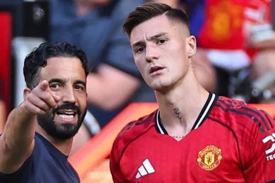 Amorim bảo vệ Sesko, trấn an người hâm mộ Man United