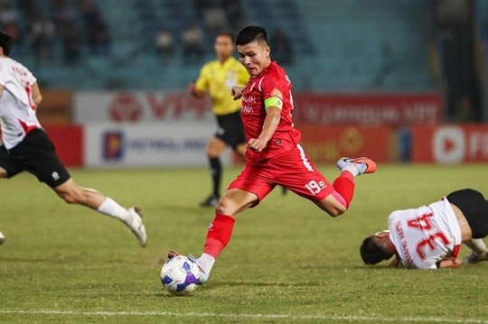 Công an Hà Nội vs Hà Tĩnh: Thử thách chống phản công