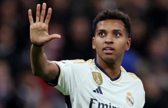 Tottenham nhắm Rodrygo, Yildiz; Bayern liên hệ Konate