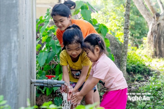 Giải bài toán thiếu nước sạch cho bà con vùng cao Nghệ An