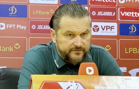 Popov bức xúc sau trận PVF-CAND 2-2 Thể Công Viettel