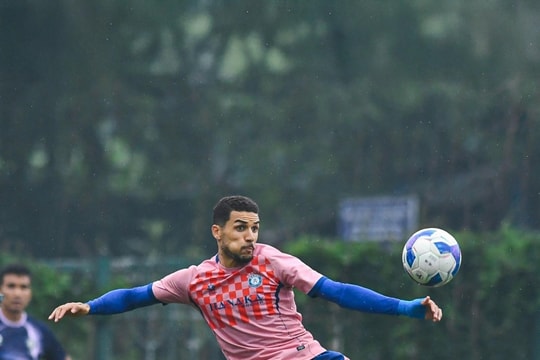 Hoàng Hên háo hức trở lại Thiên Trường cùng Hà Nội FC