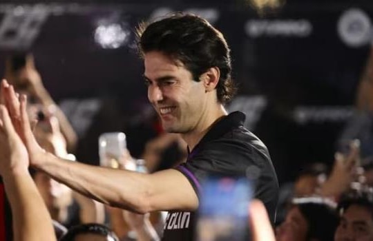 Điểm tin 9/11: Kaka giao lưu, Thể Công Viettel hòa 2-2