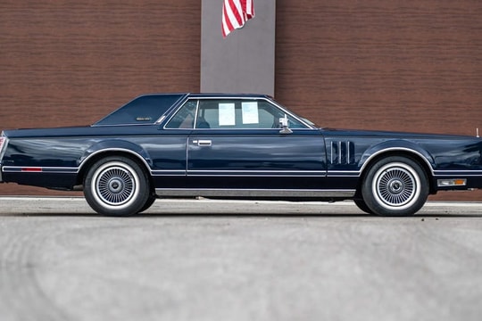 Lincoln Continental Mark V 1979 Collector Series, 97 dặm