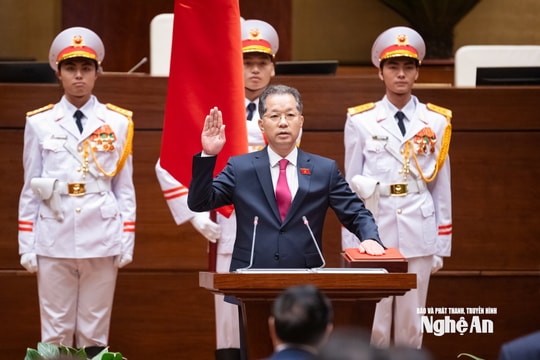 Đồng chí Nguyễn Văn Quảng tuyên thệ nhậm chức Chánh án Tòa án nhân dân tối cao