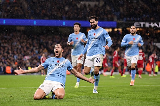 Man City hồi sinh ở Ngoại hạng Anh nhờ 4 kép phụ