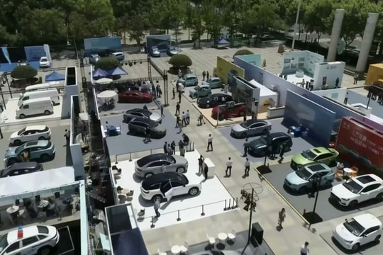 Trung Quốc giảm 50% ưu đãi thuế xe năng lượng mới 2026