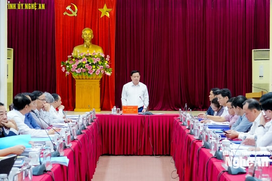 Bí thư Tỉnh uỷ Nguyễn Khắc Thận chủ trì phiên họp Thường trực, Ban Thường vụ Tỉnh uỷ