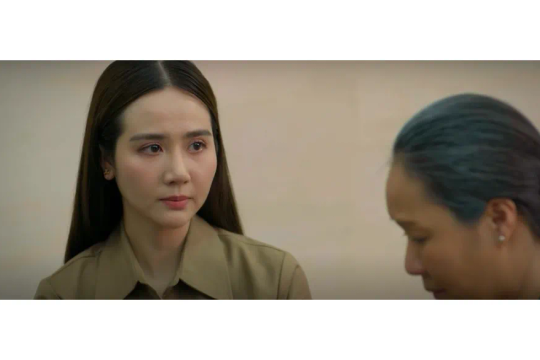 Phim 'Cách em 1 milimet' giữ vững ngôi đầu bảng xếp hạng rating