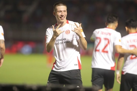 Williams Lee ghi bàn đầu tiên, chọn V-League vì Harry Kane