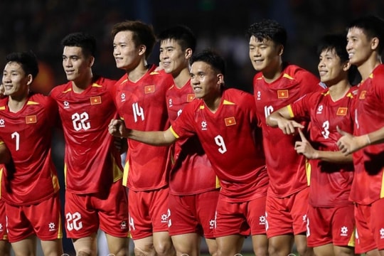 Xuân Son tái xuất ĐT Việt Nam, buổi tập đầu ở Việt Trì