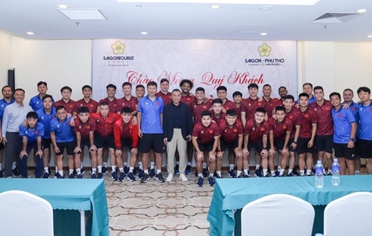 HLV Kim Sang-sik quyết thắng Lào, hướng vé Asian Cup 2027