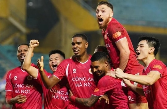 CAHN 3-0 Hà Tĩnh: Quang Hải khẳng định đẳng cấp