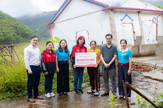 Khi "Giao nắng, chuyển yêu thương" trở lại xứ Nghệ: Hỗ trợ phụ nữ nghèo Tam Quang dựng lại nhà sau bão