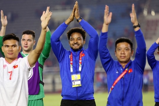 Xuân Son trở lại 100%, hàng công tuyển Việt Nam đổi mới