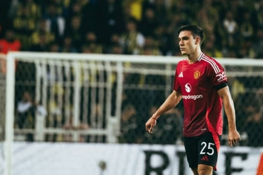 Man Utd đổi hướng 100 triệu bảng, Ugarte bị đẩy ra rìa