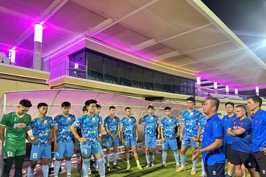 U22 Việt Nam bơm tinh thần, xoay tua trước Uzbekistan