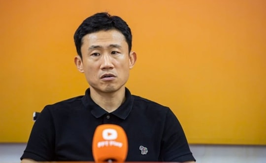 Thanh Hóa chia tay HLV Choi Won Kwon sau phút 90+10