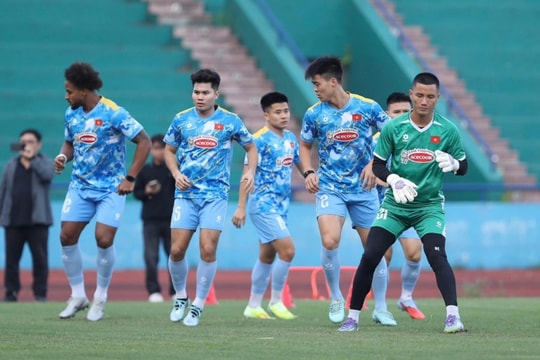 ĐT Việt Nam chốt giờ bay 9h35 sang Lào, sẵn sàng cho 19/11