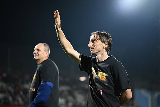 Luka Modric dự World Cup 2026, chạm mốc kỳ thứ 5