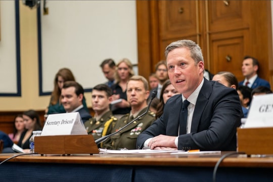 Bộ trưởng Lục quân Mỹ: UAV là mối đe dọa với nhân loại