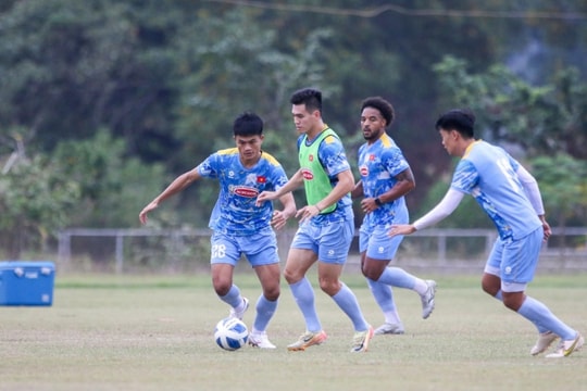 Việt Nam vs Lào 19h00: Quyết định về Xuân Son