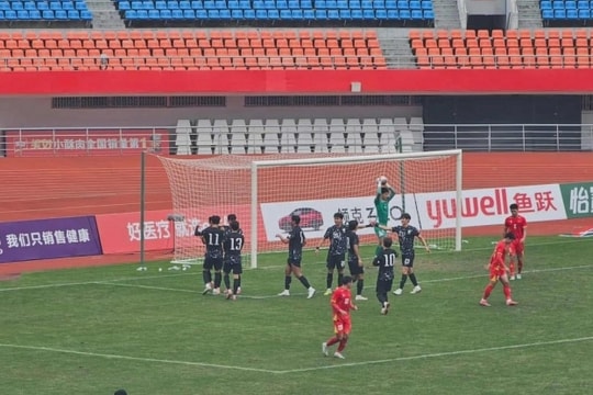 U22 Việt Nam thua 0-1 U22 Hàn Quốc, Văn Trường chấn thương