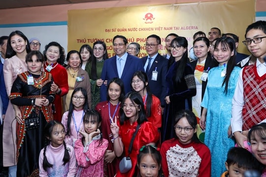 Thủ tướng: Kiều bào ta dù ở đâu cũng có thể trở về cội nguồn thuận lợi nhất