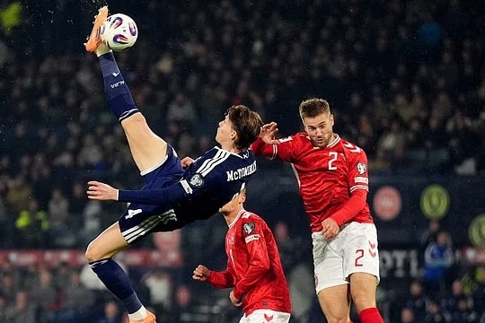Scotland thắng Đan Mạch 4-2, McTominay mở ra vé World Cup