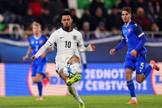 U21 Anh 4-0 Slovakia: Siêu phẩm Nwaneri, bài toán Arteta