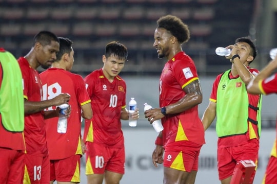 Lào vs Việt Nam 19h00: Xuân Son dự bị, mục tiêu 3 điểm