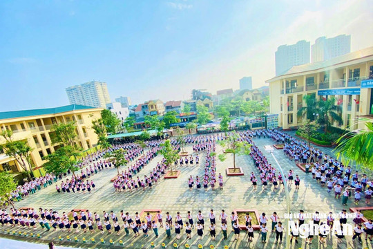 Trường mới nhưng tên có cần... mới?