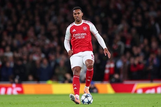 Arsenal mất Gabriel 2 tháng, Mosquera lấp chỗ trống