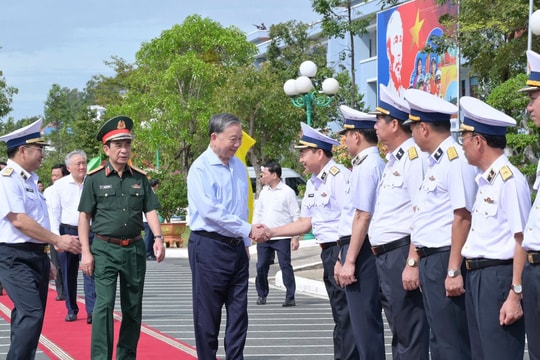 Tập trung mọi nguồn lực xây dựng Hải quân, Cảnh sát biển tiến thẳng lên hiện đại