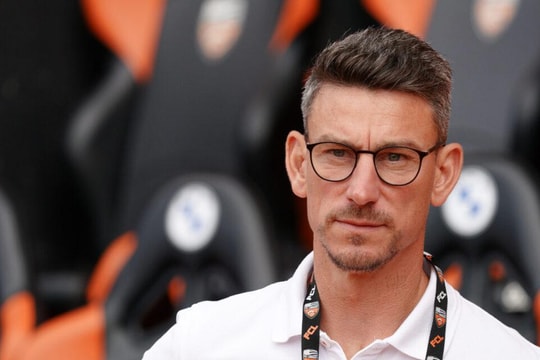 Laurent Koscielny: vết sẹo Arsenal, kiến trúc sư Lorient